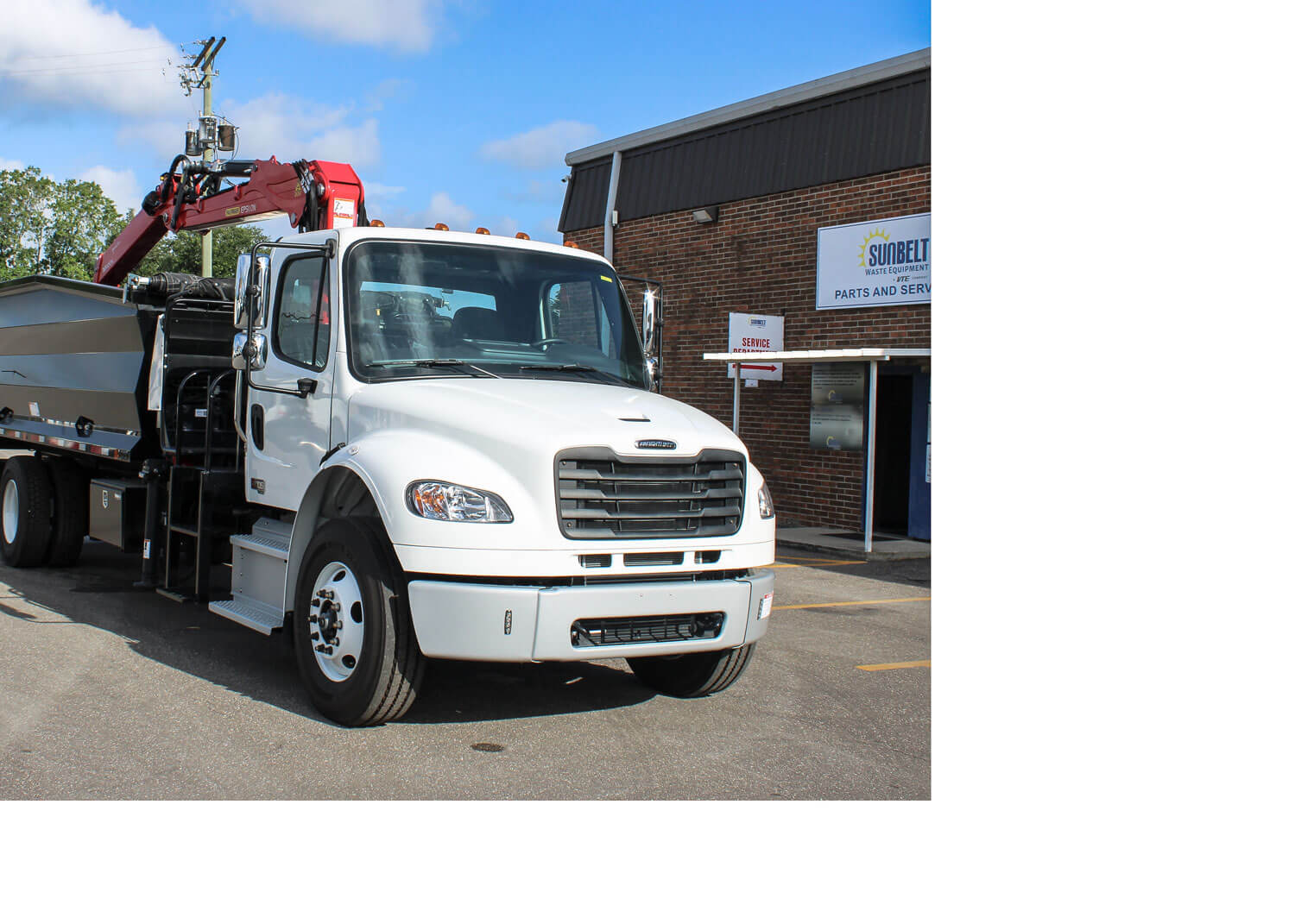 Freightliner Palfinger Grapple Truck For Sale