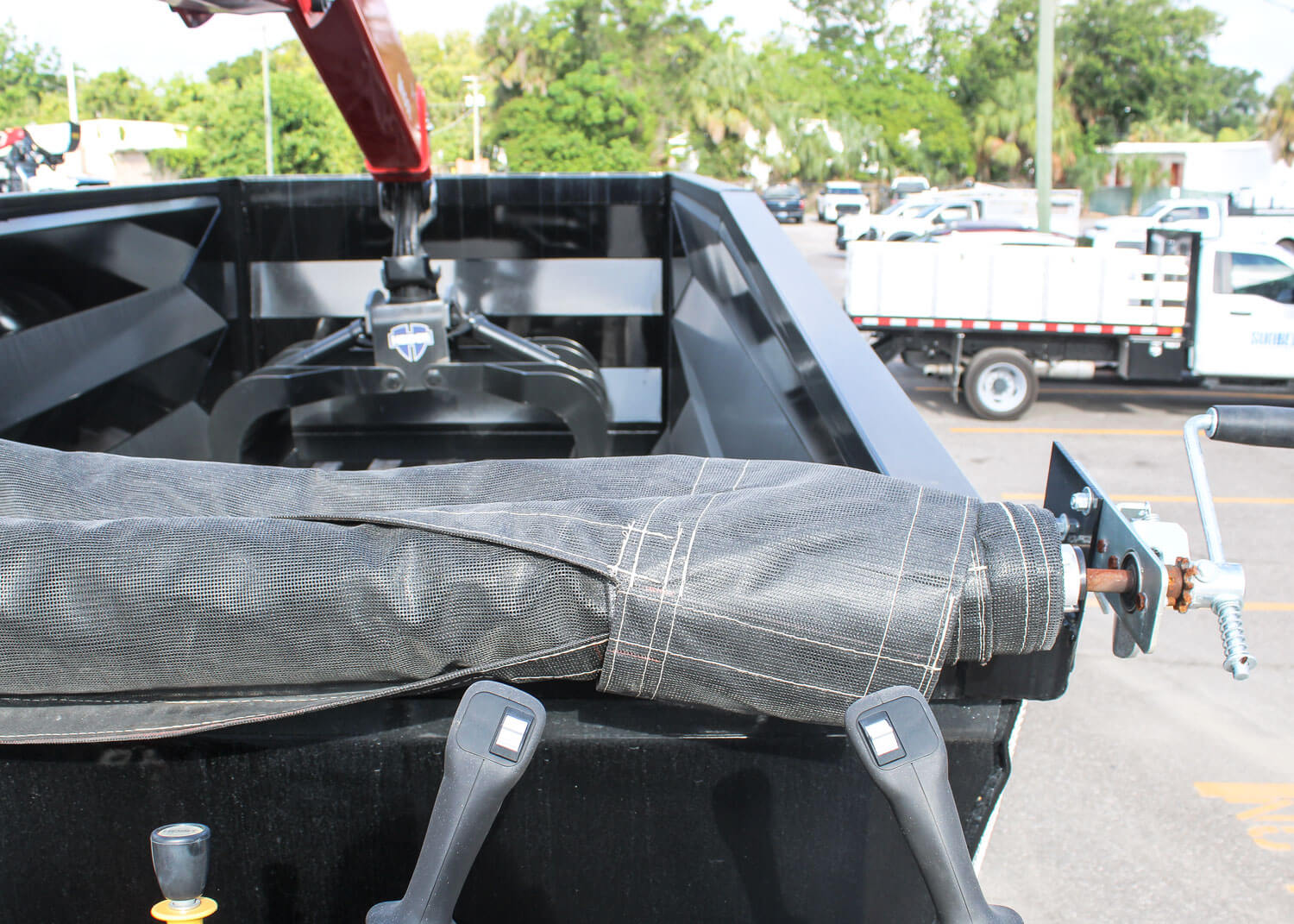 Freightliner Palfinger Grapple Truck For Sale