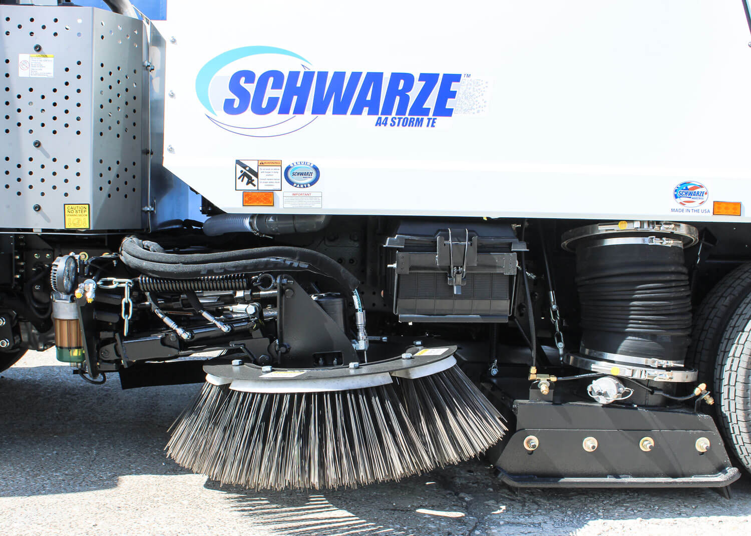 Schwarze A4 Storm sweeper for sale